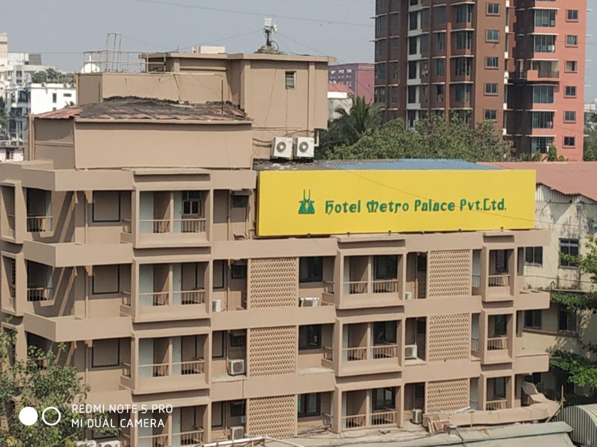 Hotel Metro Palace Mumbai Exteriör bild