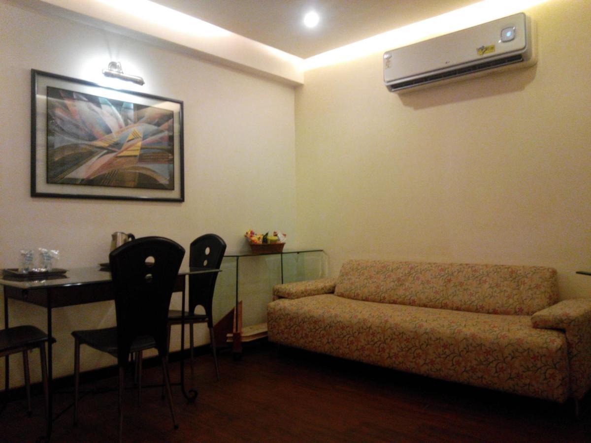 Hotel Metro Palace Bandra Mumbai Exteriör bild