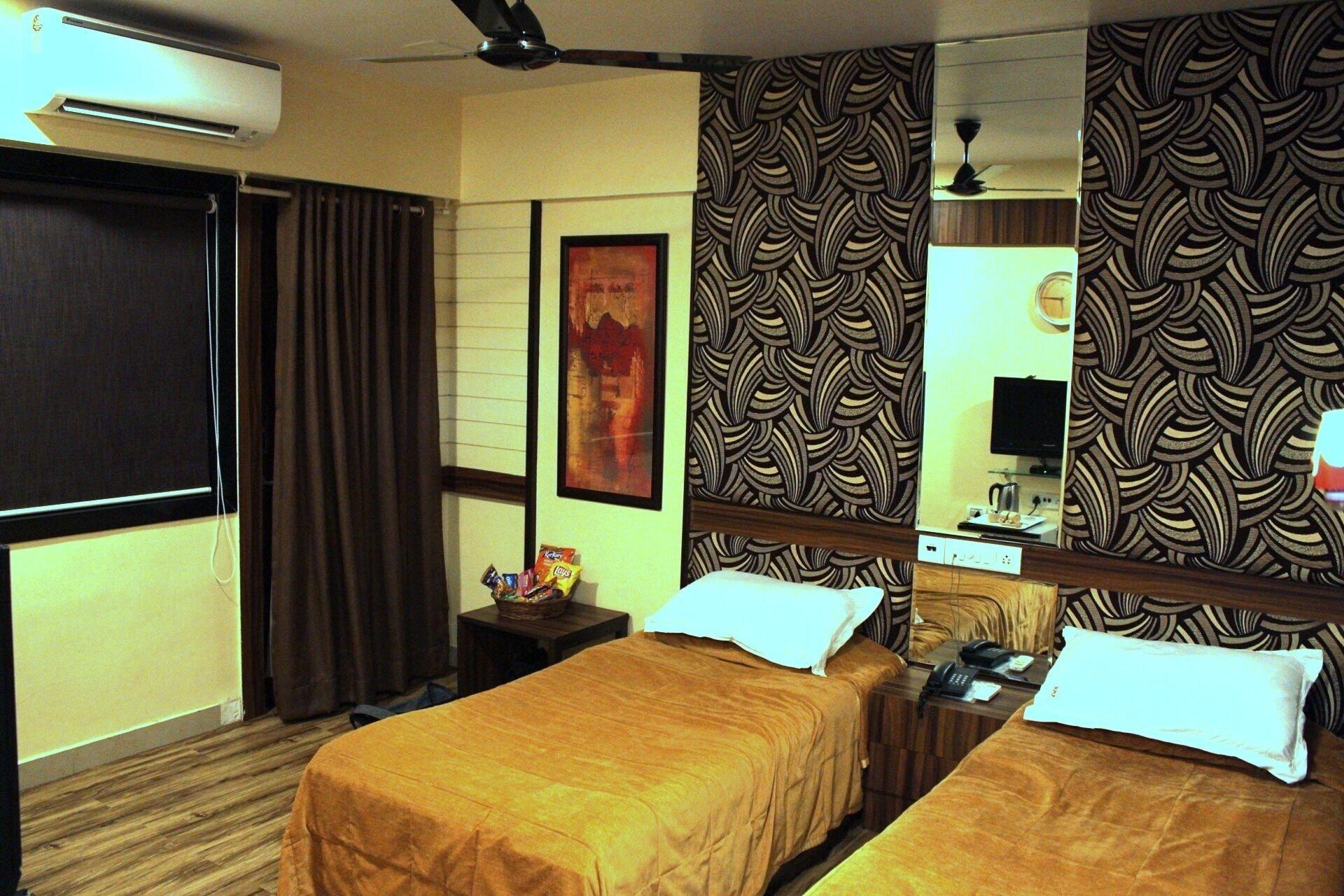 Hotel Metro Palace Mumbai Exteriör bild