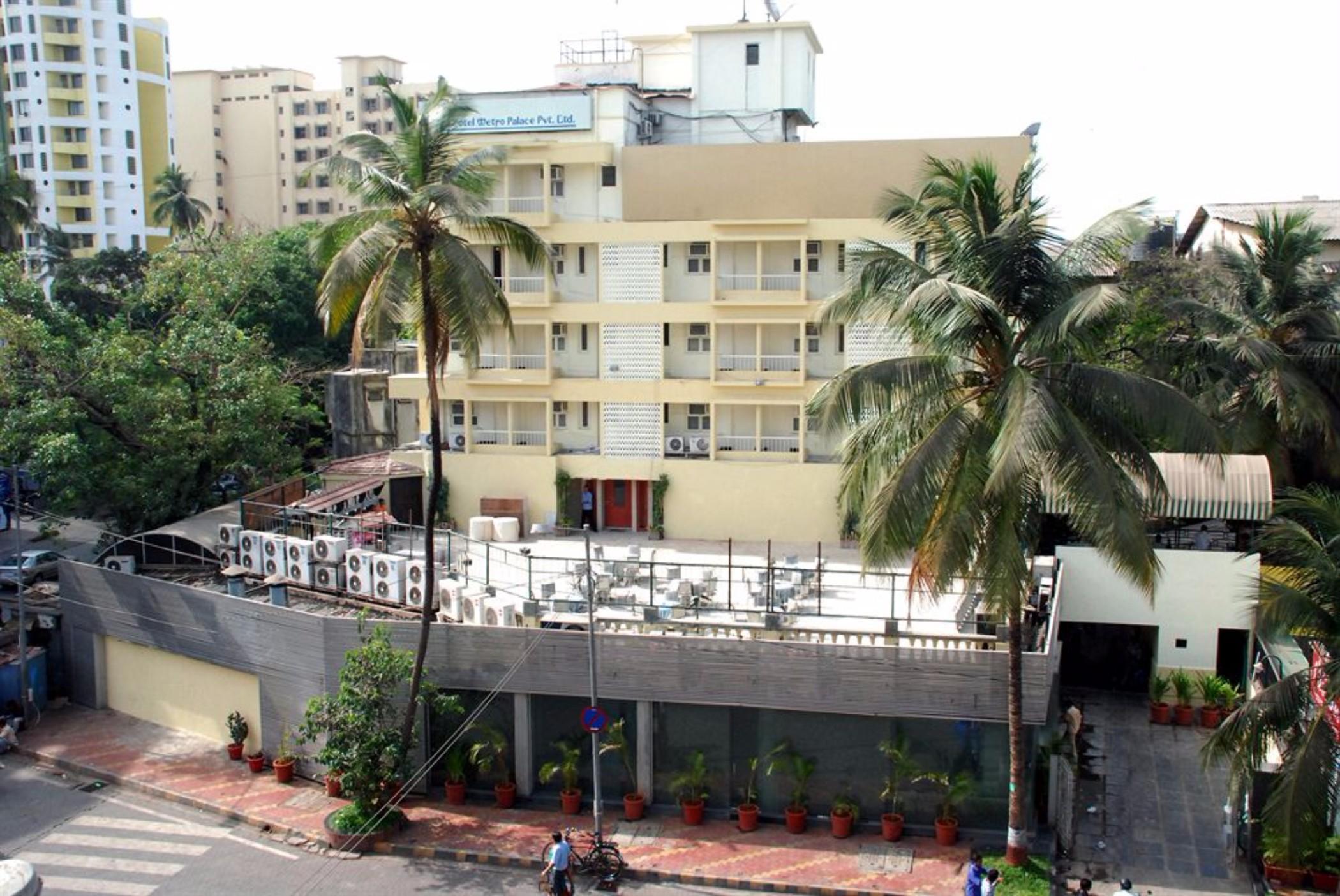 Hotel Metro Palace Mumbai Exteriör bild